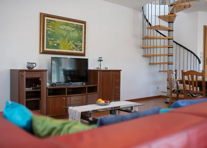 Large Family Sabrina On Two Floors