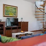 Large Family Sabrina On Two Floors