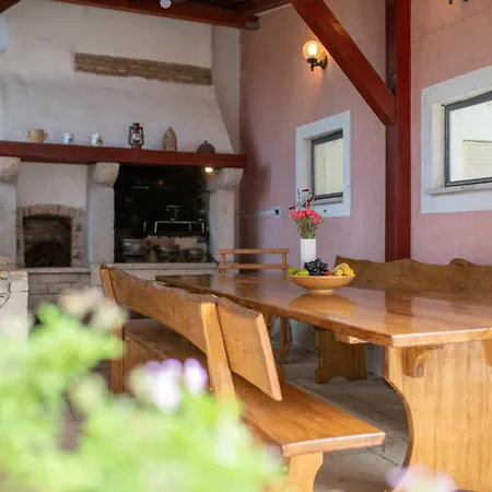 Large Family Sabrina On Two Floors Apartment