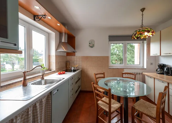 Large Family Sabrina On Two Floors Apartman Poreč