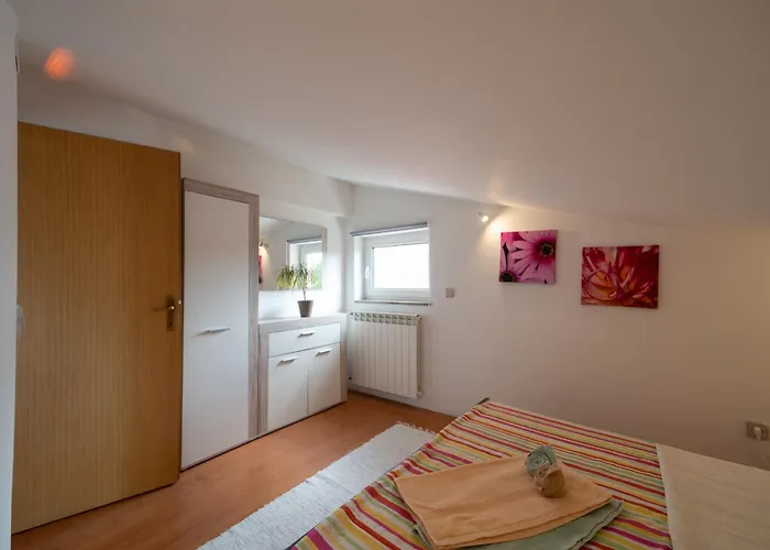 Large Family Sabrina On Two Floors * Porec