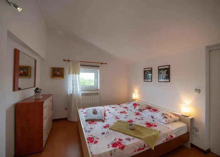Apartman Large Family Sabrina On Two Floors