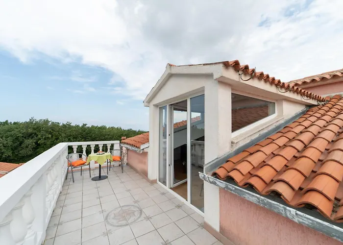 Large Family Sabrina On Two Floors Apartman